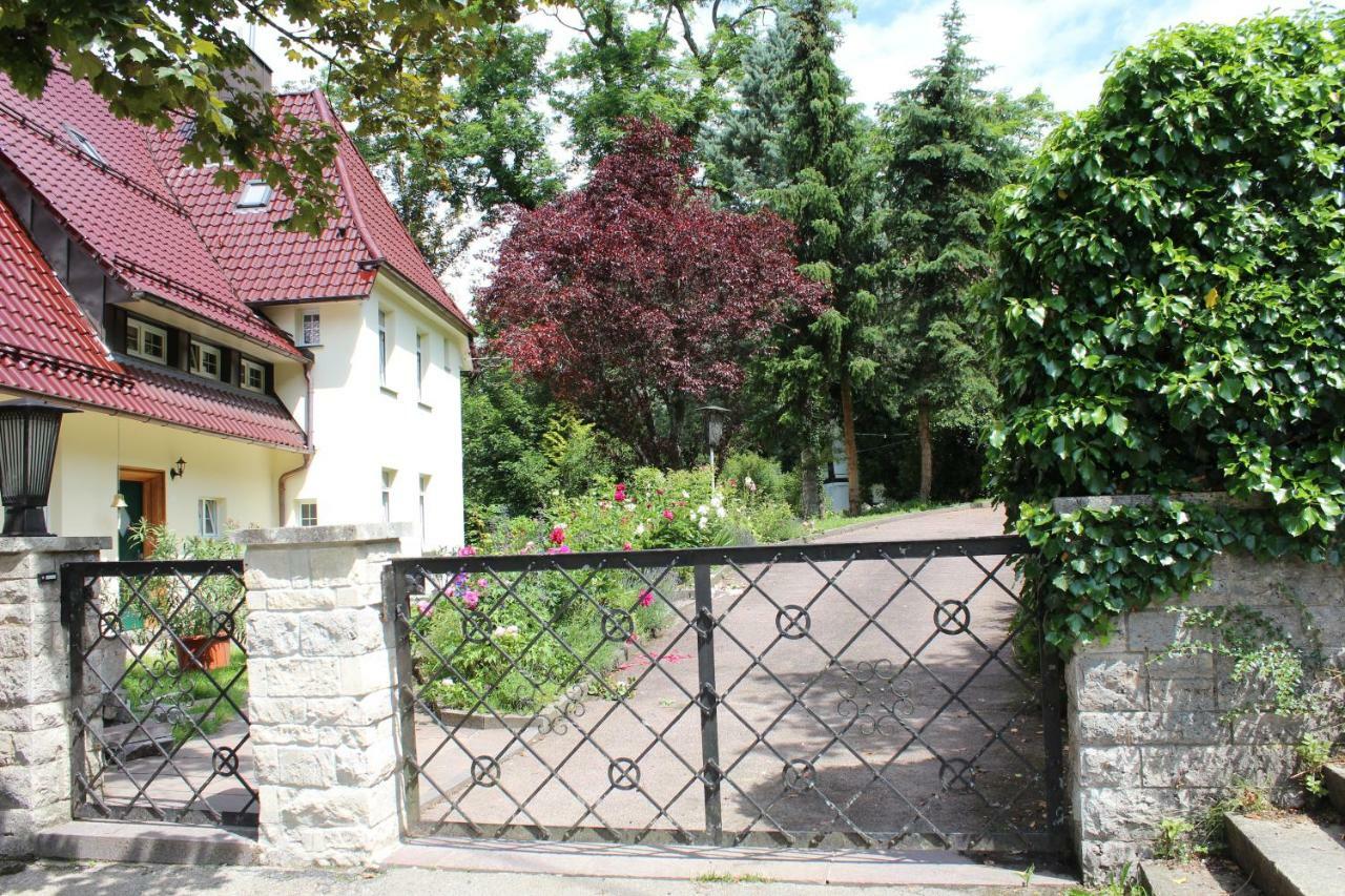 Ferienwohnung In Herrlicher Lage Bad Urach Bagian luar foto